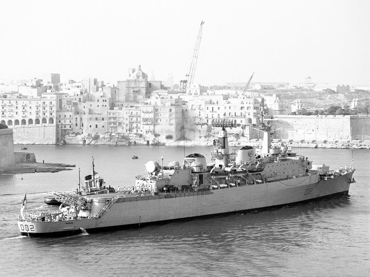 HMS Devonshire (D02) Royal Navy County Class Destroyer Valletta Malta Photo Print Wall Art Decor Posters, Prints, & Visual Artwork Hampshire Prints 6 x 4 No Frame No