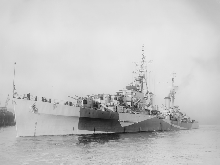 HMS Diadem (84) Royal Navy Dido Class Cruiser Port Side View Photo Print Wall Art Decor Posters, Prints, & Visual Artwork Hampshire Prints 6 x 4 No Frame No