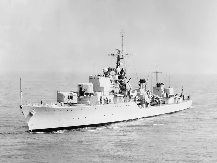 HMS Diamond (D35) Royal Navy Daring Class Destroyer Starboard Bow View Photo Print Wall Art Decor Posters, Prints, & Visual Artwork Hampshire Prints 6 x 4 No Frame No