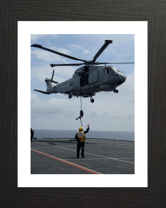 40 Commando Royal Marine Fast Roping From Merlin November 2006