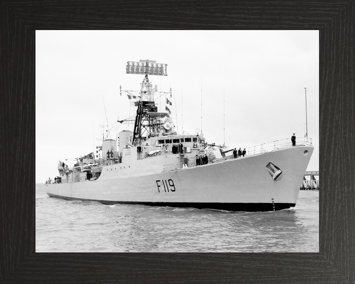 HMS Eskimo (F119) Royal Navy Tribal Class Frigate Entering Harbour Photo Print Wall Art Decor - Posters, Prints, & Visual Artwork - by Hampshire Prints (image 3 of 9)