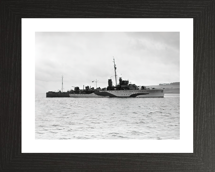 HMS Fleetwood (U47) Royal Navy Grimsby Class Sloop Starboard View Photo Print Wall Art Decor - Posters, Prints, & Visual Artwork - by Hampshire Prints (image 2 of 9)