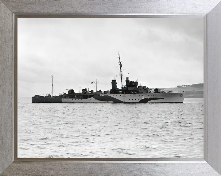 HMS Fleetwood (U47) Royal Navy Grimsby Class Sloop Starboard View Photo Print Wall Art Decor - Posters, Prints, & Visual Artwork - by Hampshire Prints (image 7 of 9)