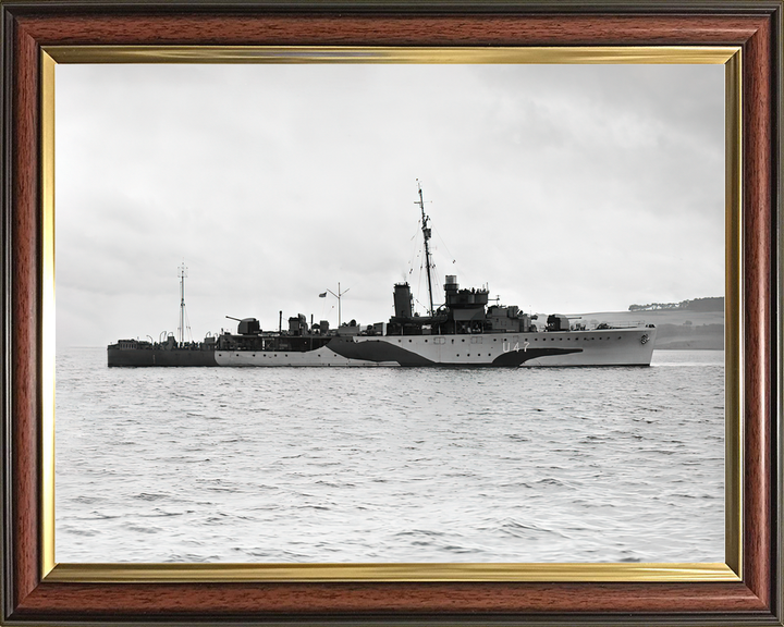 HMS Fleetwood (U47) Royal Navy Grimsby Class Sloop Starboard View Photo Print Wall Art Decor - Posters, Prints, & Visual Artwork - by Hampshire Prints (image 9 of 9)