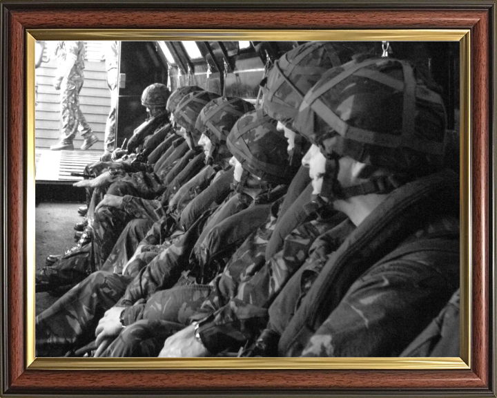 Royal Marine Commando Amphibious Landing Practice Photo Print - 40 Commando Posters, Prints, & Visual Artwork Hampshire Prints 10 x 8 Classic Frame No