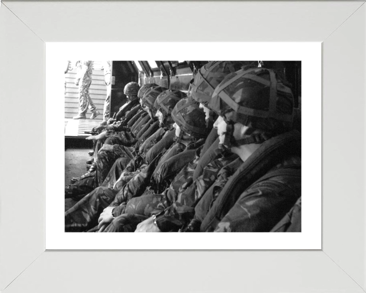 Royal Marine Commando Amphibious Landing Practice Photo Print - 40 Commando Posters, Prints, & Visual Artwork Hampshire Prints 10 x 8 White Frame Yes