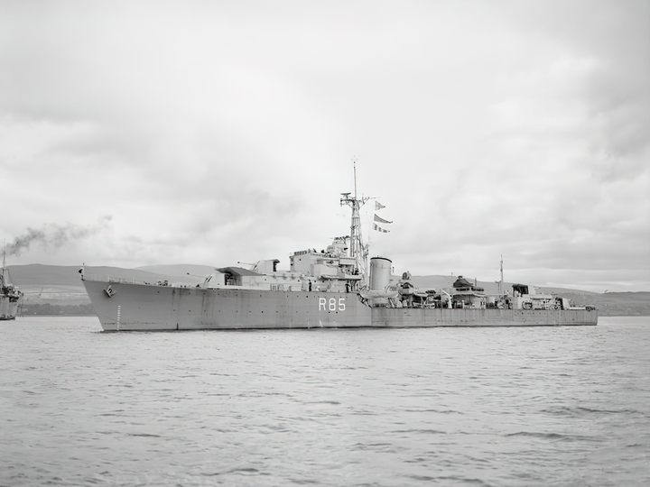 HMS Cambrian (R85) Royal Navy C Class Destroyer Port Side View Photo Print Wall Art Decor Posters, Prints, & Visual Artwork Hampshire Prints 6 x 4 No Frame No