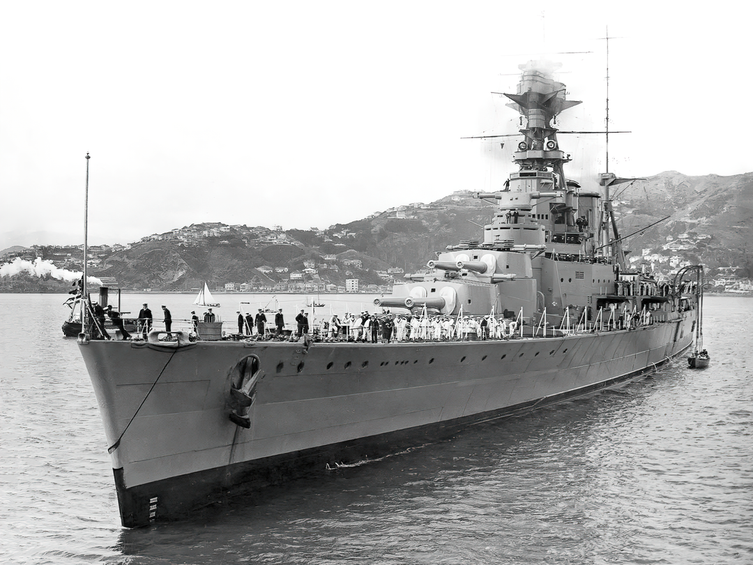 HMS Hood (51) Royal Navy Admiral Class Battlecruiser Leaving Harbour Photo Print Wall Art Decor - Posters, Prints, & Visual Artwork - by Hampshire Prints (image 1 of 9)