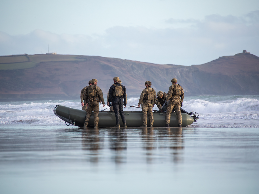 Royal Marine Commando Practice RIB Surf Drills Photo Print - 40 Commando Posters, Prints, & Visual Artwork Hampshire Prints 6 x 4 No Frame No