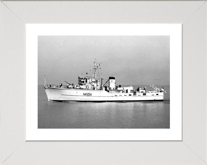 HMS Kellington M1154 Ton Class Minesweeper Port Beam View Photo Print - Posters, Prints, & Visual Artwork - by Hampshire Prints (image 4 of 9)