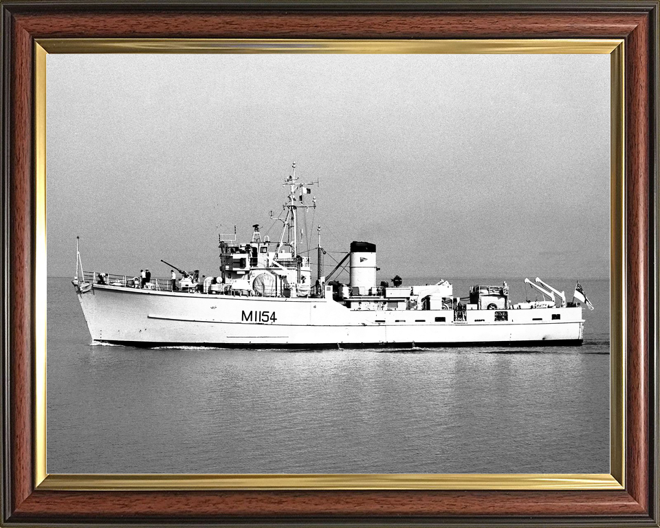 HMS Kellington M1154 Ton Class Minesweeper Port Beam View Photo Print - Posters, Prints, & Visual Artwork - by Hampshire Prints (image 9 of 9)