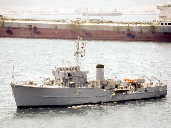 HMS Kirkliston M1157 Ton Class Minesweeper 1985