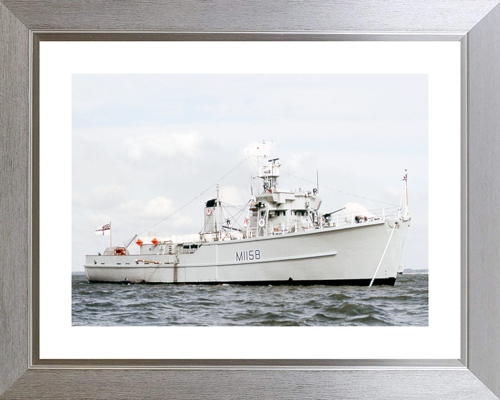 HMS Laleston M1158 Ton Class Minesweeper 1977 Photo Print - Posters, Prints, & Visual Artwork - by Hampshire Prints (image 6 of 9)