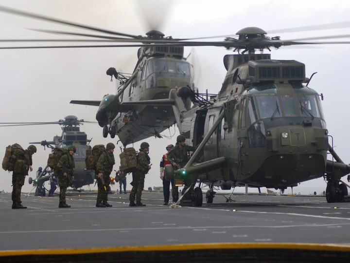 Royal Marine Commando Hands to Assault Stations Photo Print - 40 Commando Posters, Prints, & Visual Artwork Hampshire Prints 6 x 4 No Frame No