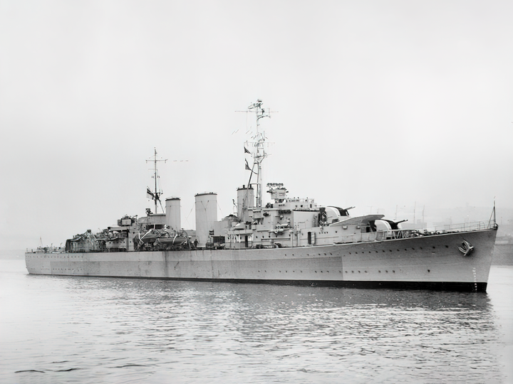 HMS Manxman M70 Abdiel Class Minelayer June 1945 Photo Print - Posters, Prints, & Visual Artwork - by Hampshire Prints (image 1 of 9)