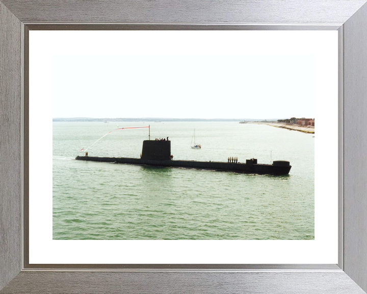 HMS Onyx S21 Oberon Class Submarine 1989 Paying Off