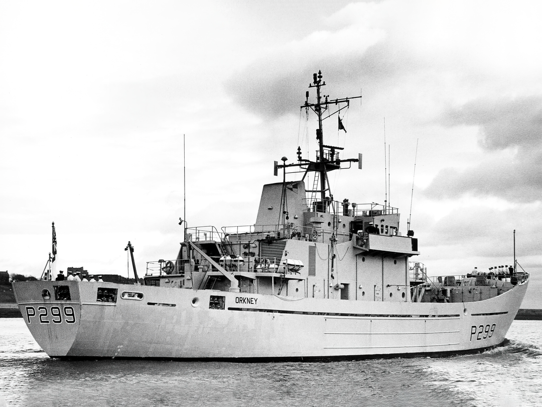 HMS Orkney P299 Island Class Patrol Vessel Photo Print - Posters, Prints, & Visual Artwork - by Hampshire Prints (image 1 of 9)