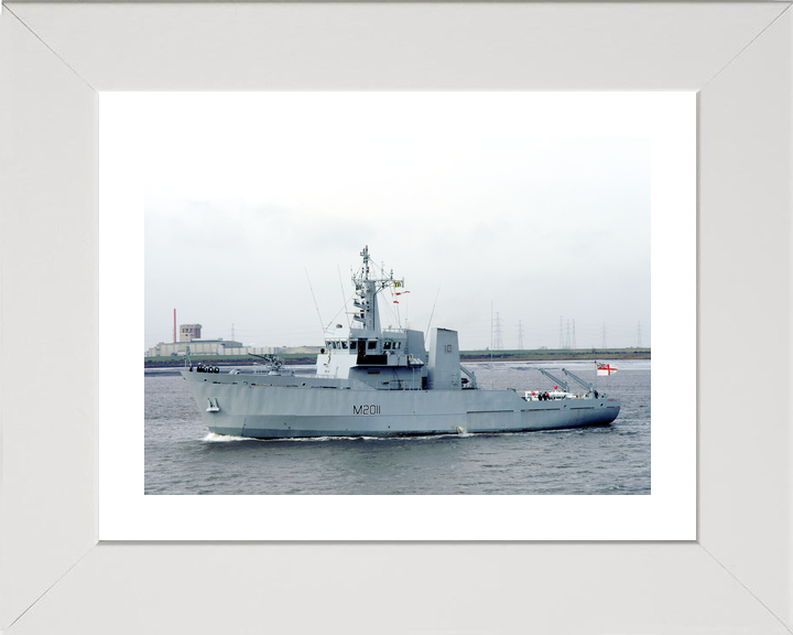 HMS Orwell M2011 River Class Minesweeper October 1985 Photo Print - Posters, Prints, & Visual Artwork - by Hampshire Prints (image 4 of 9)