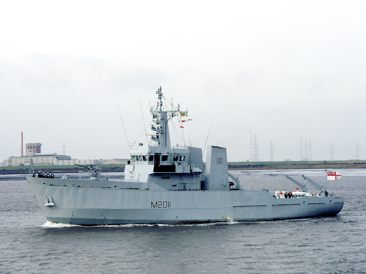 HMS Orwell M2011 River Class Minesweeper October 1985 Photo Print - Posters, Prints, & Visual Artwork - by Hampshire Prints (image 1 of 9)
