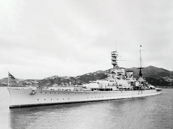 HMS Renown 1916 Renown Class Battlecruiser Port Side View Photo Print - Posters, Prints, & Visual Artwork - by Hampshire Prints (image 1 of 9)