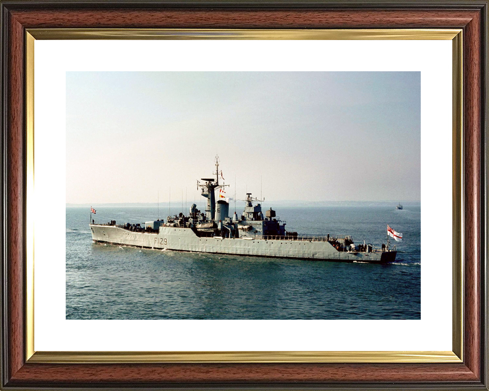 HMS Rhyl F129 Rothesay Class Frigate March 1982 Photo Print - Posters, Prints, & Visual Artwork - by Hampshire Prints (image 8 of 9)