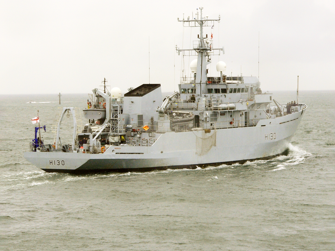 HMS Roebuck H130 Coastal Survey Vessel Underway Photo Print - Posters, Prints, & Visual Artwork - by Hampshire Prints (image 1 of 9)