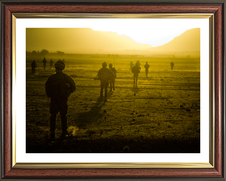 Royal Marine Commando Patrol at Dawn Photo Print - 40 Commando Posters, Prints, & Visual Artwork Hampshire Prints 10 x 8 Classic Frame Yes