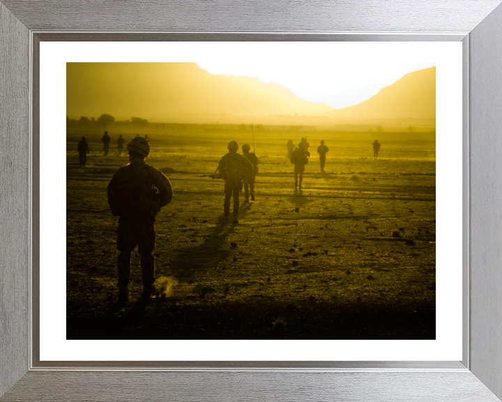 Royal Marine Commando Patrol at Dawn Photo Print - 40 Commando Posters, Prints, & Visual Artwork Hampshire Prints 10 x 8 Silver Frame Yes