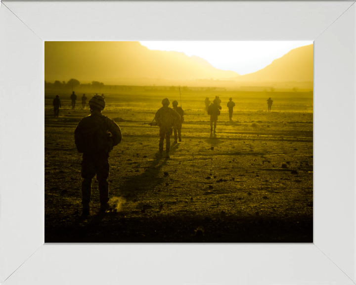 Royal Marine Commando Patrol at Dawn Photo Print - 40 Commando Posters, Prints, & Visual Artwork Hampshire Prints 10 x 8 White Frame No