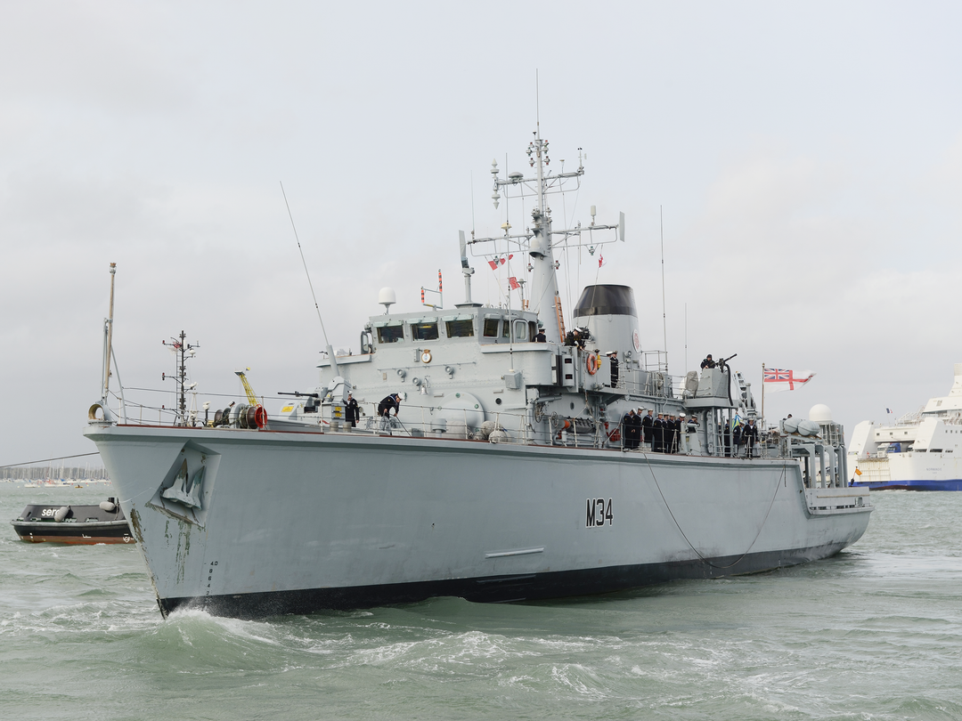 HMS Middleton M34 Hunt Class Mine Warfare Vessel November 2015 Photo Print - Posters, Prints, & Visual Artwork - by Hampshire Prints (image 1 of 9)