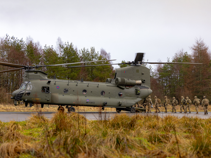 Royal Marines Board a Chinook Helicopter 2026 Photo Print 42 Commando Wall Art Military Decor Posters, Prints, & Visual Artwork Hampshire Prints 6 x 4 No Frame No