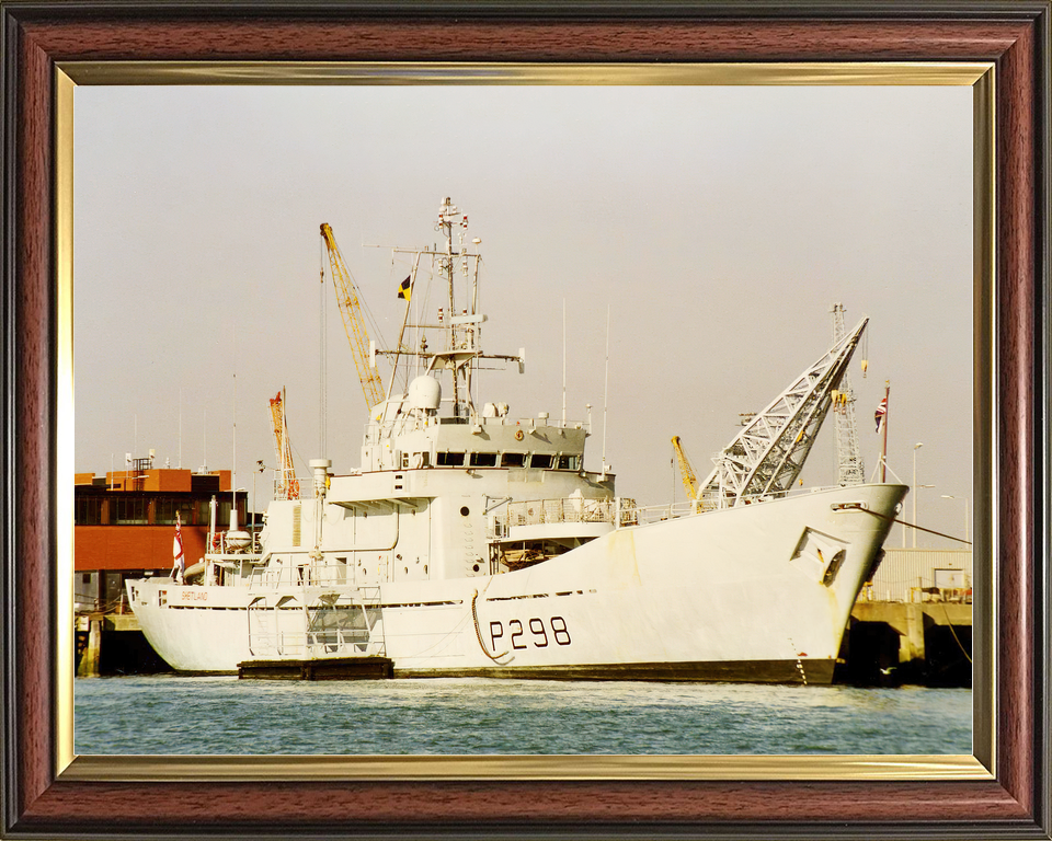 HMS Shetland P298 Island Class Patrol Vessel Alongside Photo Print - Posters, Prints, & Visual Artwork - by Hampshire Prints (image 9 of 9)