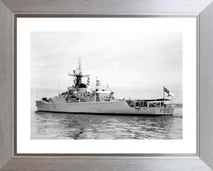 HMS Tenby F65 Whitby Class Frigate Port Side View Photo Print - Posters, Prints, & Visual Artwork - by Hampshire Prints (image 6 of 9)