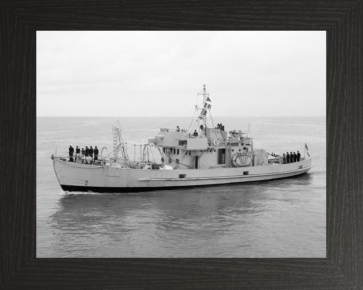 HMT Thames 1938 Rescue Tugboat Photo Print - Posters, Prints, & Visual Artwork - by Hampshire Prints (image 3 of 9)