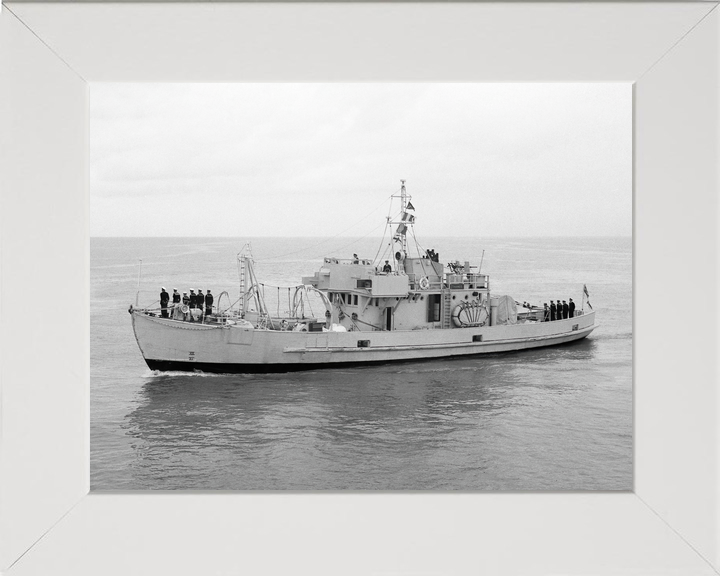HMT Thames 1938 Rescue Tugboat Photo Print - Posters, Prints, & Visual Artwork - by Hampshire Prints (image 5 of 9)