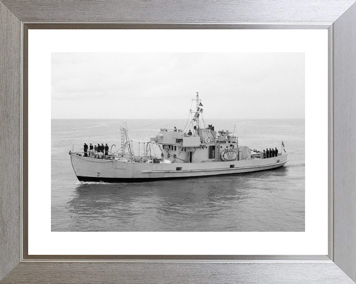 HMT Thames 1938 Rescue Tugboat Photo Print - Posters, Prints, & Visual Artwork - by Hampshire Prints (image 6 of 9)