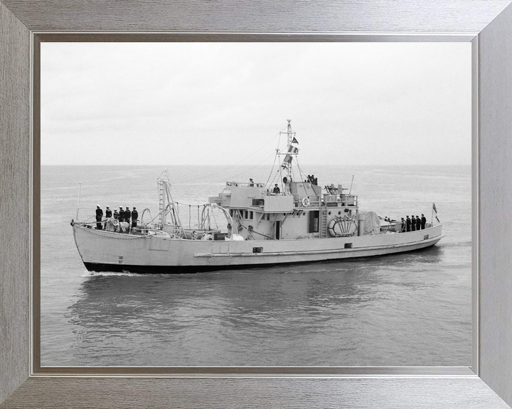 HMT Thames 1938 Rescue Tugboat Photo Print - Posters, Prints, & Visual Artwork - by Hampshire Prints (image 7 of 9)