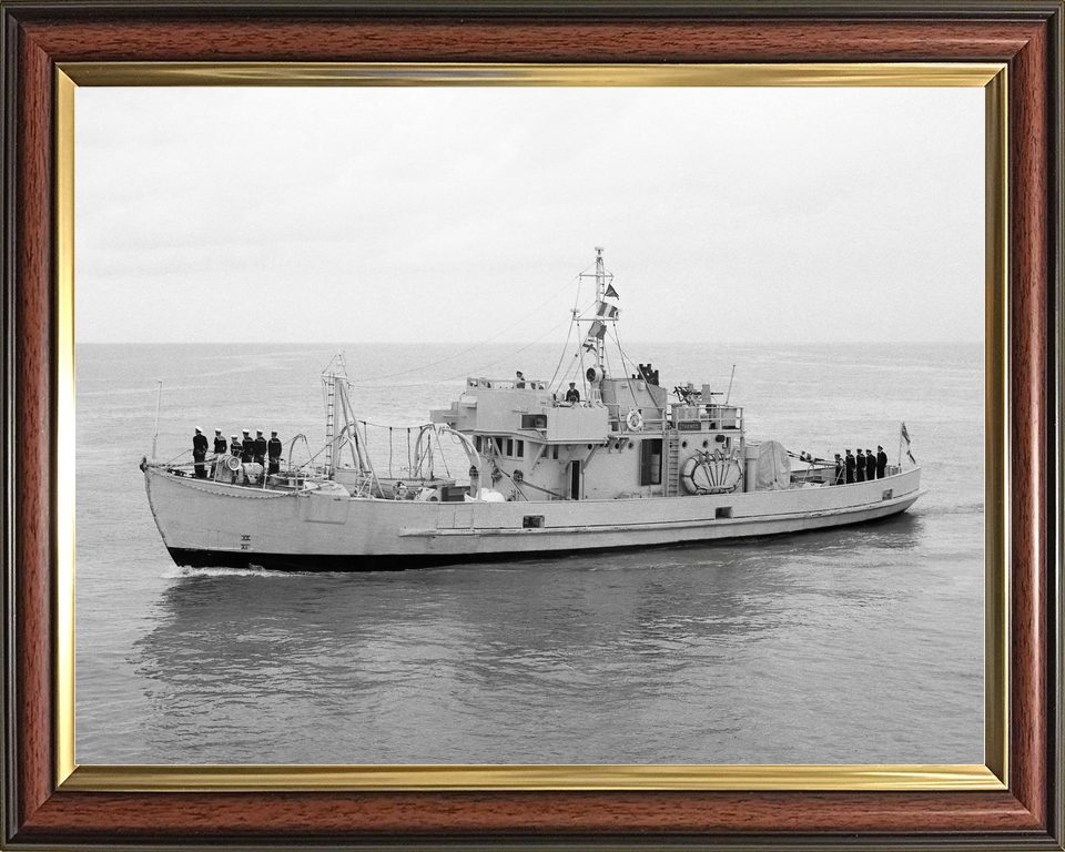 HMT Thames 1938 Rescue Tugboat Photo Print - Posters, Prints, & Visual Artwork - by Hampshire Prints (image 9 of 9)