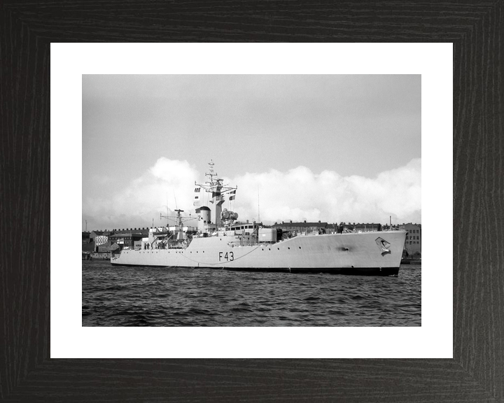 HMS Torquay F43 Whitby Class Frigate Starboard Side View Photo Print - Posters, Prints, & Visual Artwork - by Hampshire Prints (image 2 of 9)