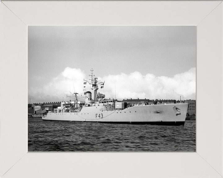 HMS Torquay F43 Whitby Class Frigate Starboard Side View Photo Print - Posters, Prints, & Visual Artwork - by Hampshire Prints (image 5 of 9)