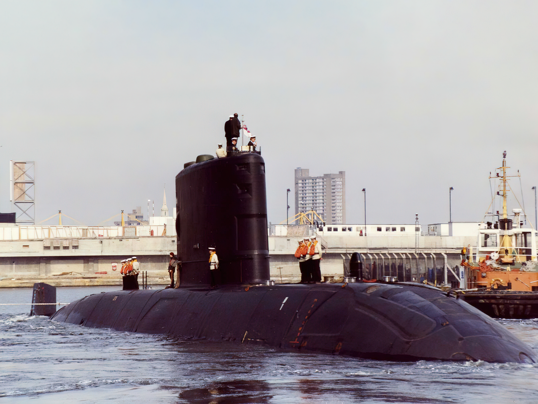 HMS Unseen S41 Upholder Class Submarine 1992 Photo Print - Posters, Prints, & Visual Artwork - by Hampshire Prints (image 1 of 9)