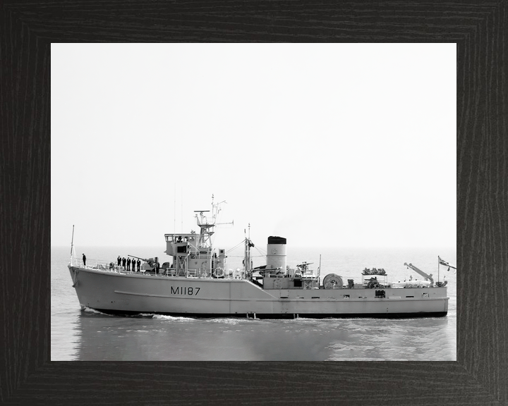 HMS Upton M1187 Ton Class Minesweeper Photo Print - Posters, Prints, & Visual Artwork - by Hampshire Prints (image 3 of 9)