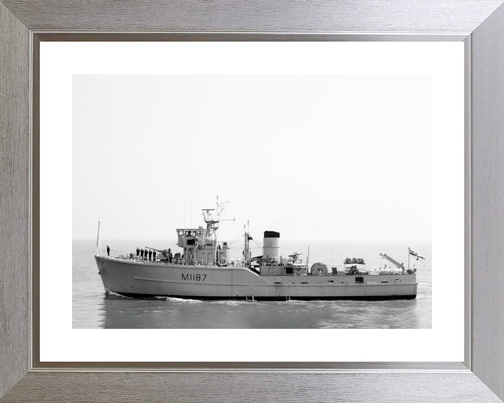 HMS Upton M1187 Ton Class Minesweeper Photo Print - Posters, Prints, & Visual Artwork - by Hampshire Prints (image 6 of 9)