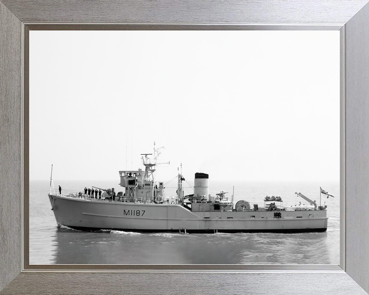 HMS Upton M1187 Ton Class Minesweeper Photo Print - Posters, Prints, & Visual Artwork - by Hampshire Prints (image 7 of 9)