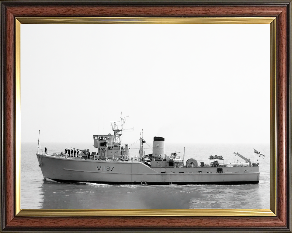 HMS Upton M1187 Ton Class Minesweeper Photo Print - Posters, Prints, & Visual Artwork - by Hampshire Prints (image 9 of 9)