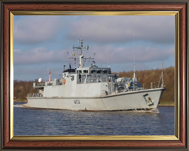 HMS Walney M104 Sandown Class Minehunter Starboard View Photo Print - Posters, Prints, & Visual Artwork - by Hampshire Prints (image 9 of 9)