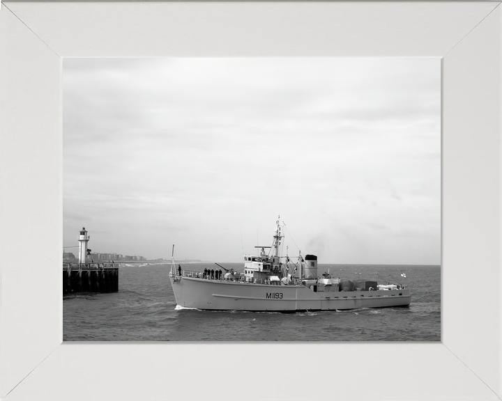 HMS Wolverton M1193 Ton Class Minesweeper Photo Print - Posters, Prints, & Visual Artwork - by Hampshire Prints (image 5 of 9)