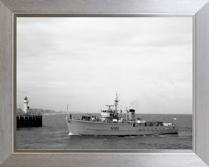 HMS Wolverton M1193 Ton Class Minesweeper Photo Print - Posters, Prints, & Visual Artwork - by Hampshire Prints (image 7 of 9)