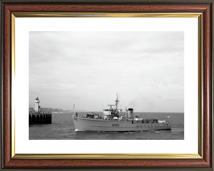 HMS Wolverton M1193 Ton Class Minesweeper Photo Print - Posters, Prints, & Visual Artwork - by Hampshire Prints (image 8 of 9)