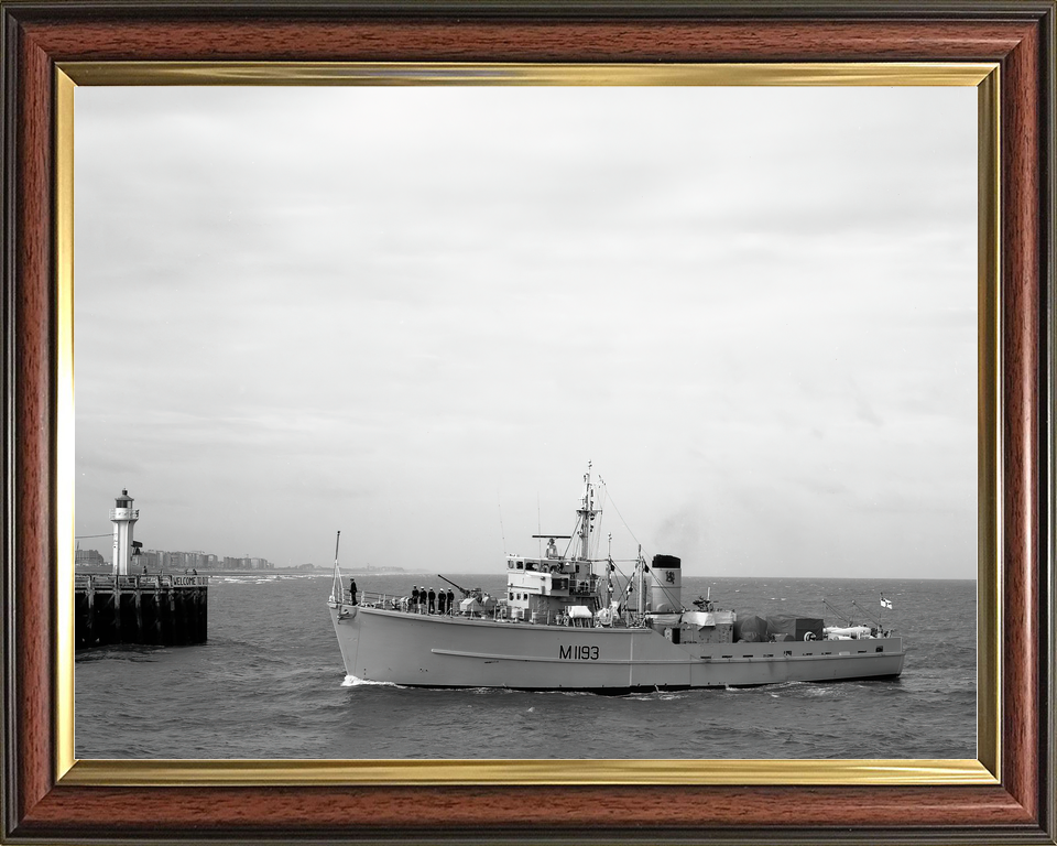 HMS Wolverton M1193 Ton Class Minesweeper Photo Print - Posters, Prints, & Visual Artwork - by Hampshire Prints (image 9 of 9)